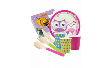 Étkészlet – tányérok, szalvéták, poharak, asztalterítők 